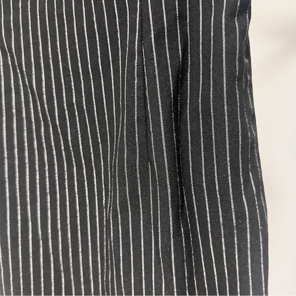 Forever 21 Black Pinstripe Bodycon Overall Mini Dress Women’s Size Small EUC - Picture 7 of 16
